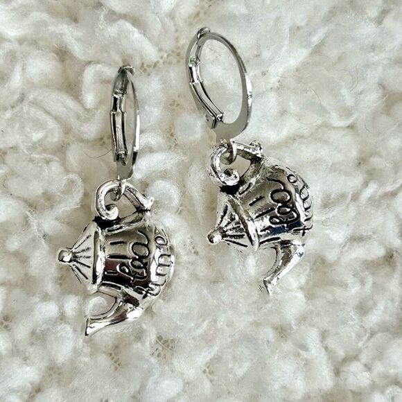 3/$15 Silver Dainty Teapot Tea Time Dangle Earrings - Picture 1 of 2
